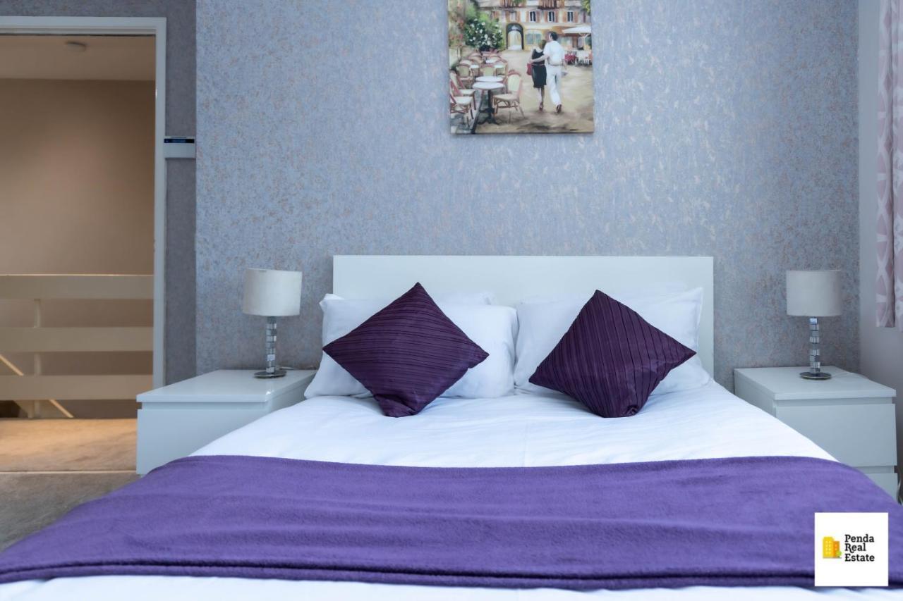 Penda Contractor And Leisure Guests Nottingham 빌라 외부 사진