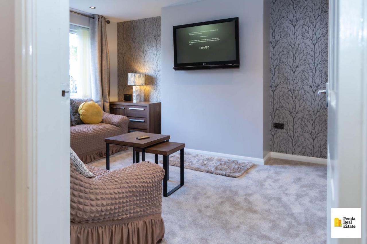 Penda Contractor And Leisure Guests Nottingham 빌라 외부 사진